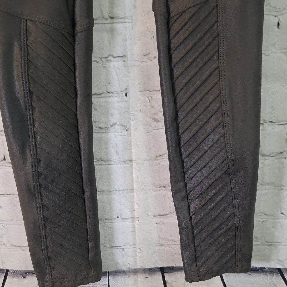 Spanx Faux Leather Moto Leggings in a gray or "gunmetal" - Picture 4 of 5